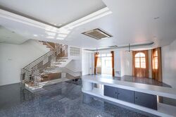 Sennett Avenue (D16), Semi-Detached #429675761